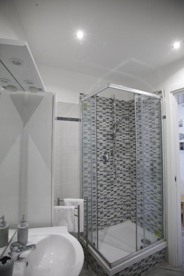 Apartment Casa San Vincenzo, Un Nido Nel Cuore Di Genova.