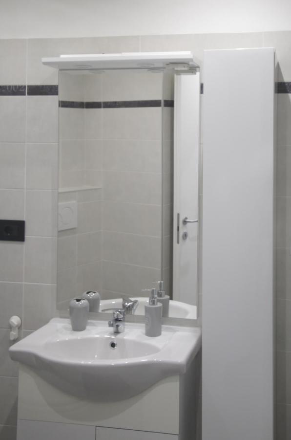 Casa San Vincenzo, Un Nido Nel Cuore Di Genova. Apartment *